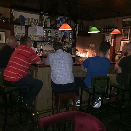 Carey'S Bar & Farmhouse Kilkenny Border Oldleighlin ภายนอก รูปภาพ