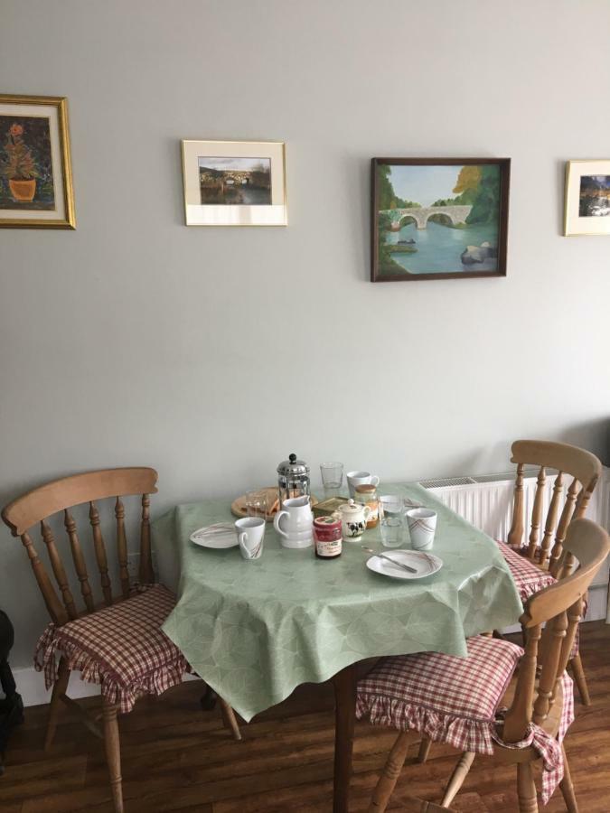 Carey'S Bar & Farmhouse Kilkenny Border Oldleighlin ภายนอก รูปภาพ